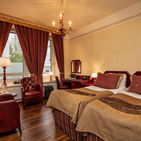 Hotel Astor Vaasa Esterno foto