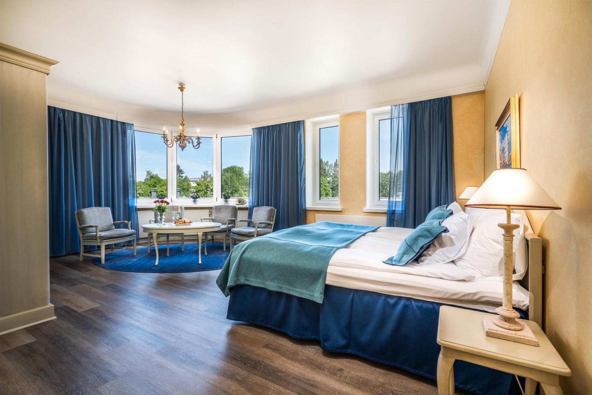 Hotel Astor Vaasa Esterno foto